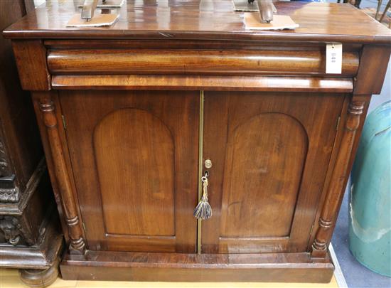 A mahogany chiffonier, 91cm wide